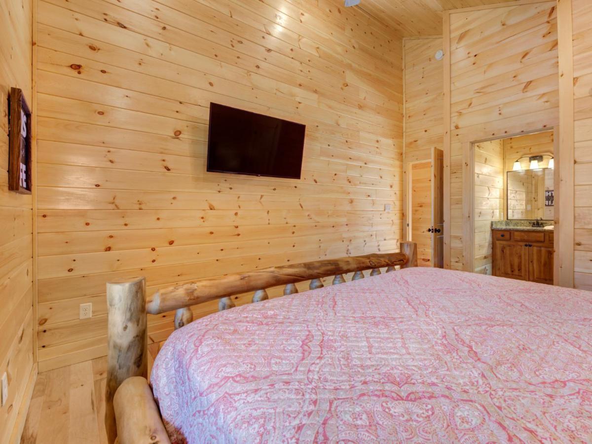 Gatlinburg Escape, 5 Bedrooms, Hot Tub, Arcade, Game Room, Sleeps 16 Exterior foto
