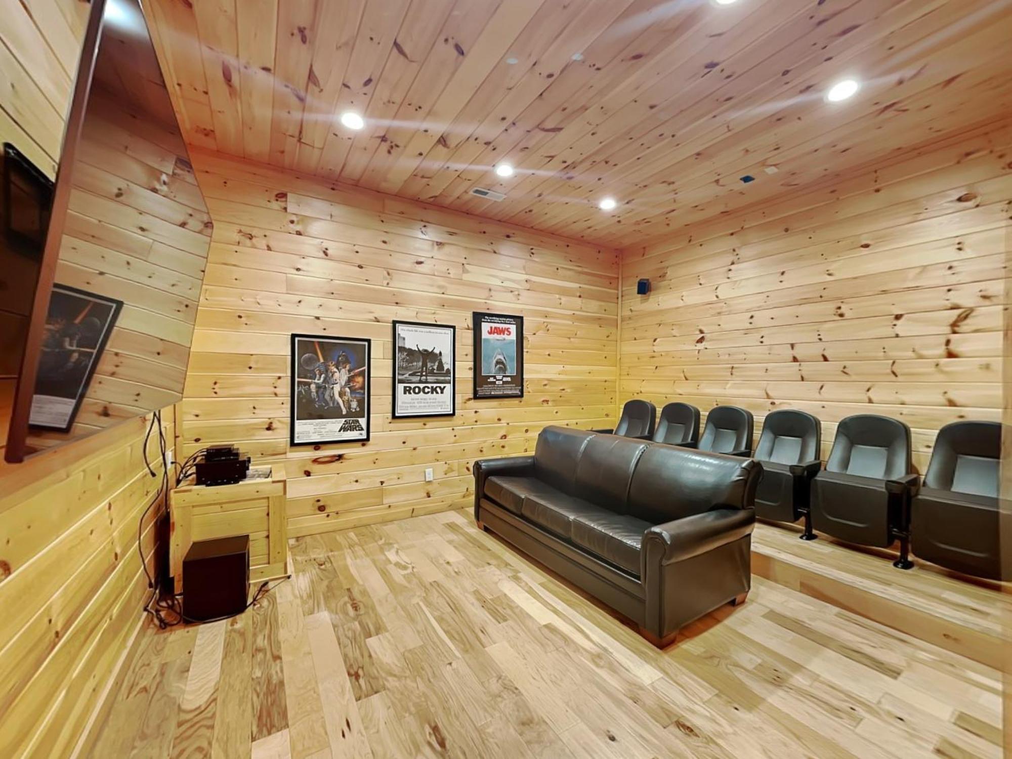 Gatlinburg Escape, 5 Bedrooms, Hot Tub, Arcade, Game Room, Sleeps 16 Exterior foto